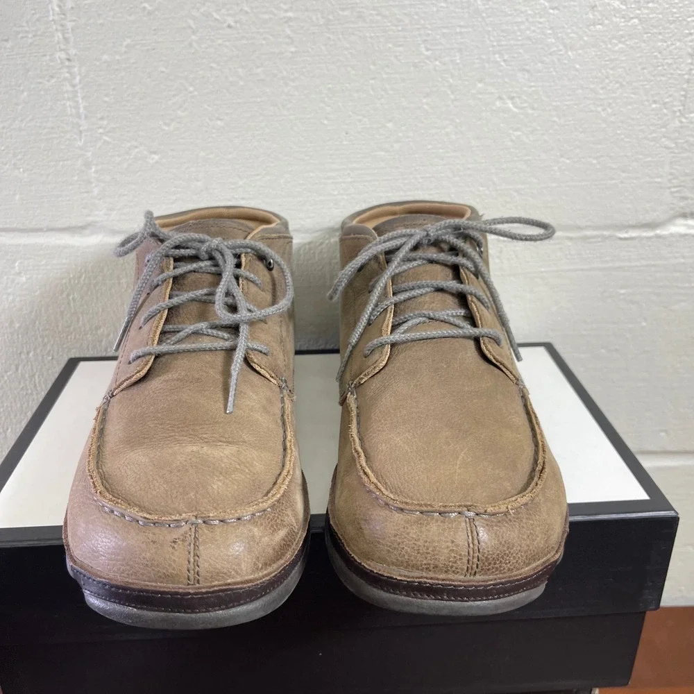 OluKai hamakua chukka